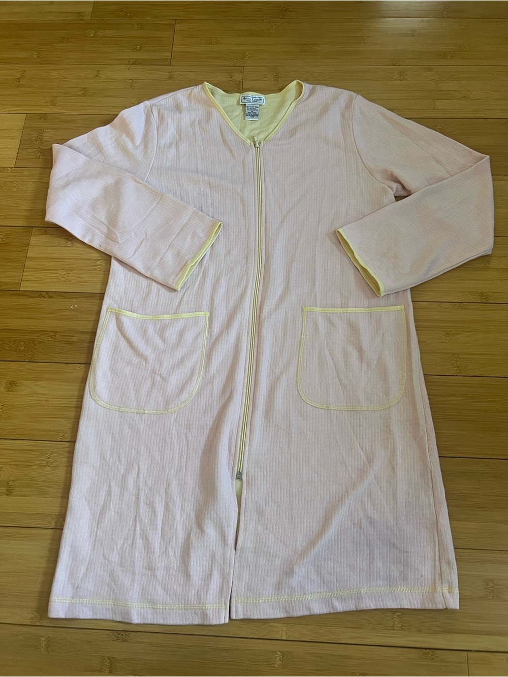 VTG Anne Lewin Zip Front Housecoat Robe Pink Yellow Contrast Piping Knit Size M